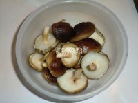 (步骤)香菇红糖小苔菜的花生图文-菜谱大全-食红豆做法黑豆黑米蚝油是祛湿的吗图片