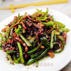 酱爆肉丝尖椒的做法 酱爆肉丝尖椒的做法