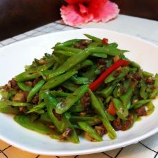 孜然牛肉丁炒四季豆的做法 孜然牛肉丁炒四季豆的做法