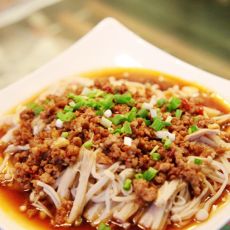 蒜蓉肉末蒸金针菇的做法 蒜蓉肉末蒸金针菇的做法