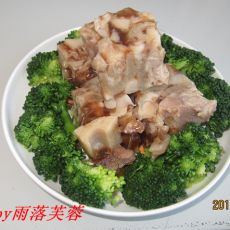 花生莲藕猪蹄冻的做法步骤