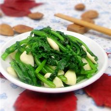 杏仁拌茼蒿的做法 杏仁拌茼蒿的做法