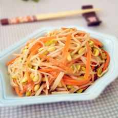 黄豆芽炒胡萝卜的做法 黄豆芽炒胡萝卜的做法