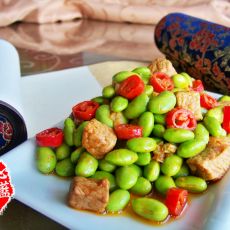 麻辣毛豆肉丁的做法 麻辣毛豆肉丁的做法