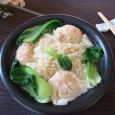 鲜虾馄饨快餐面的做法 鲜虾馄饨快餐面的做法