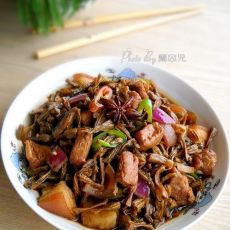 家常干豆角红烧肉的做法步骤