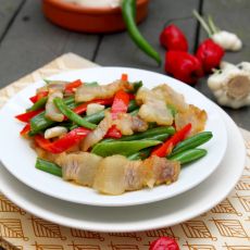 豆角炒腊肉的做法 豆角炒腊肉的做法