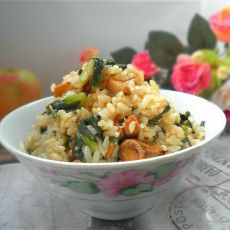 青菜鸡肉焖饭的做法 青菜鸡肉焖饭的做法