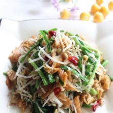 油豆泡炒豆芽的做法步骤