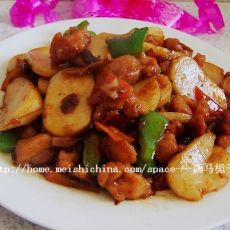 辣子鸡丁炒年糕的做法 辣子鸡丁炒年糕的做法
