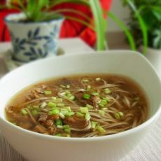 红烧牛肉荞麦面的做法 红烧牛肉荞麦面的做法