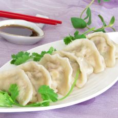 豌豆玉米猪肉饺的做法 豌豆玉米猪肉饺的做法