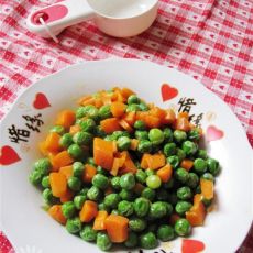 豌豆炒胡萝卜粒的做法步骤