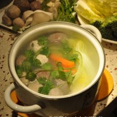 肉丸米汤火锅的做法 肉丸米汤火锅的做法