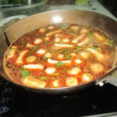 麻辣小肠香锅的做法 麻辣小肠香锅的做法