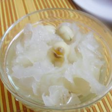 银耳莲子汤的做法 银耳莲子汤的做法