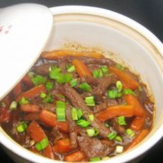 牛肉胡萝卜砂锅煲的做法 牛肉胡萝卜砂锅煲的做法