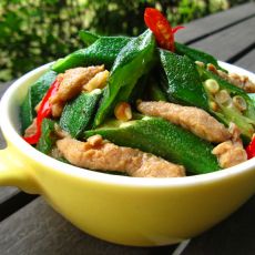 肉丝炒黄秋葵的做法 肉丝炒黄秋葵的做法