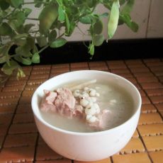 淮山薏米猪骨汤的做法 淮山薏米猪骨汤的做法