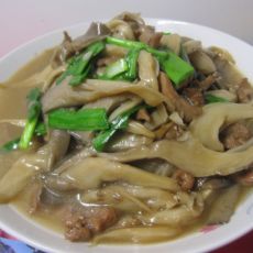 蘑菇炒肉丝的做法 蘑菇炒肉丝的做法