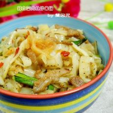辣白菜肉丝炒米粉的做法 辣白菜肉丝炒米粉的做法