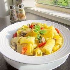 咖喱牛肉煮意粉的做法 咖喱牛肉煮意粉的做法