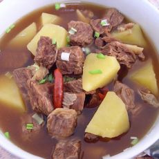 牛肉炖土豆的做法 牛肉炖土豆的做法