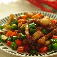 农家小炒肉的做法 农家小炒肉的做法