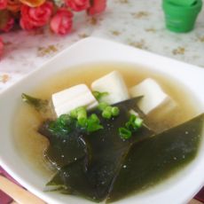 味噌海带豆腐汤的做法步骤