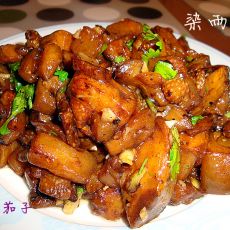 酱香茄子的做法 酱香茄子的做法