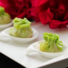 豆腐蛋黄翡翠包的做法 豆腐蛋黄翡翠包的做法