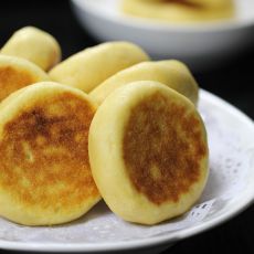 玉米面酸菜饼的做法 玉米面酸菜饼的做法