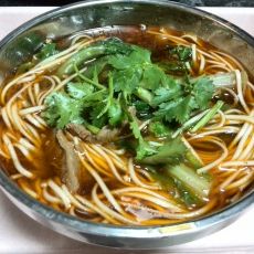 香辣牛肉小面的做法 香辣牛肉小面的做法