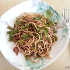青椒肉丝炒面的做法 青椒肉丝炒面的做法
