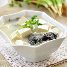 鲫鱼豆腐汤的做法 鲫鱼豆腐汤的做法