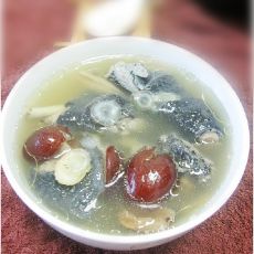 红枣花旗参乌鸡汤的做法 红枣花旗参乌鸡汤的做法