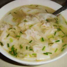 绉纱小馄饨的做法 绉纱小馄饨的做法