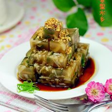 香菜肉皮冻的做法 香菜肉皮冻的做法