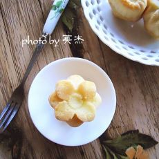 香浓牛奶袖珍马芬的做法 香浓牛奶袖珍马芬的做法