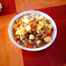 咖喱土豆牛肉的做法 咖喱土豆牛肉的做法