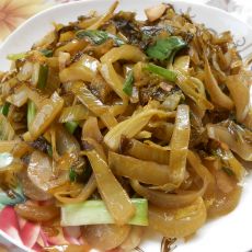 海鲜汤烩酸菜的做法 海鲜汤烩酸菜的做法
