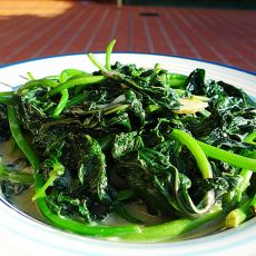 腐乳大蒜炒番薯叶的做法 腐乳大蒜炒番薯叶的做法