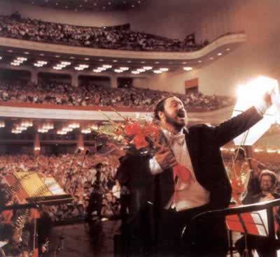 帕瓦洛蒂在人民大会堂举行独唱音乐会