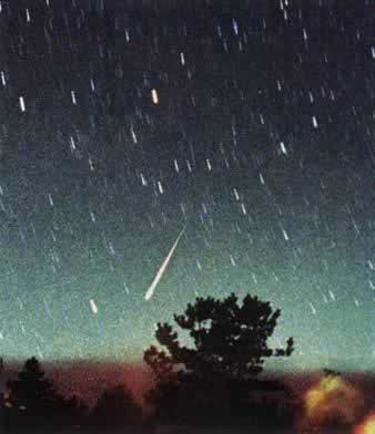 流星雨与我们擦肩而过