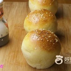 枣泥餐包的做法 枣泥餐包的做法
