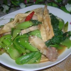 烧肉腐竹炒芥菜的做法 烧肉腐竹炒芥菜的做法