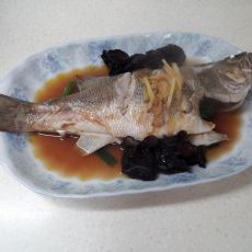 清蒸鲈鱼的做法 清蒸鲈鱼的做法