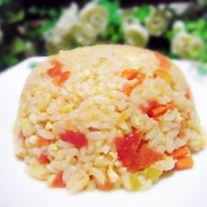 西红柿胡萝卜蛋炒饭的做法步骤